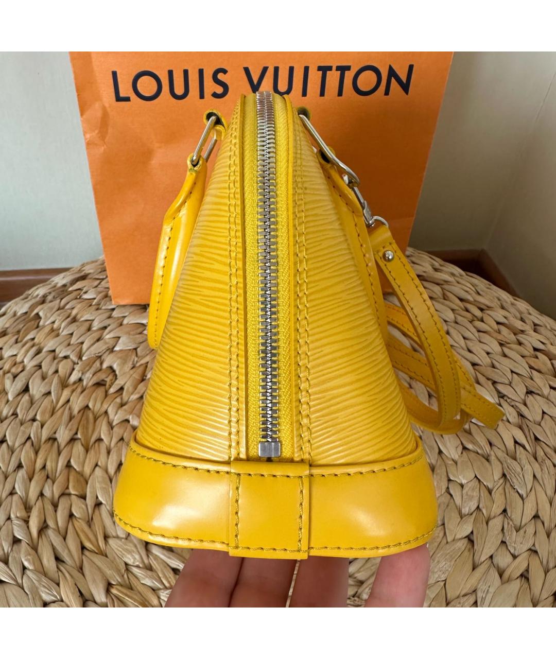 LOUIS VUITTON Желтая кожаная сумка через плечо, фото 7