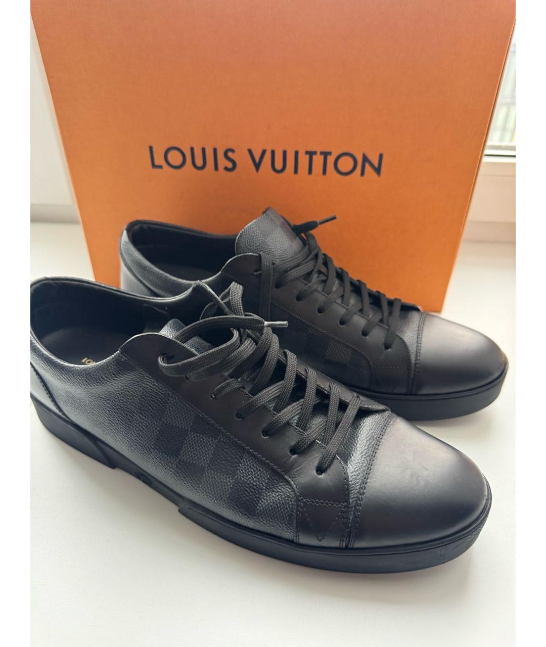 LOUIS VUITTON Черные кожаные низкие кроссовки / кеды, фото 2