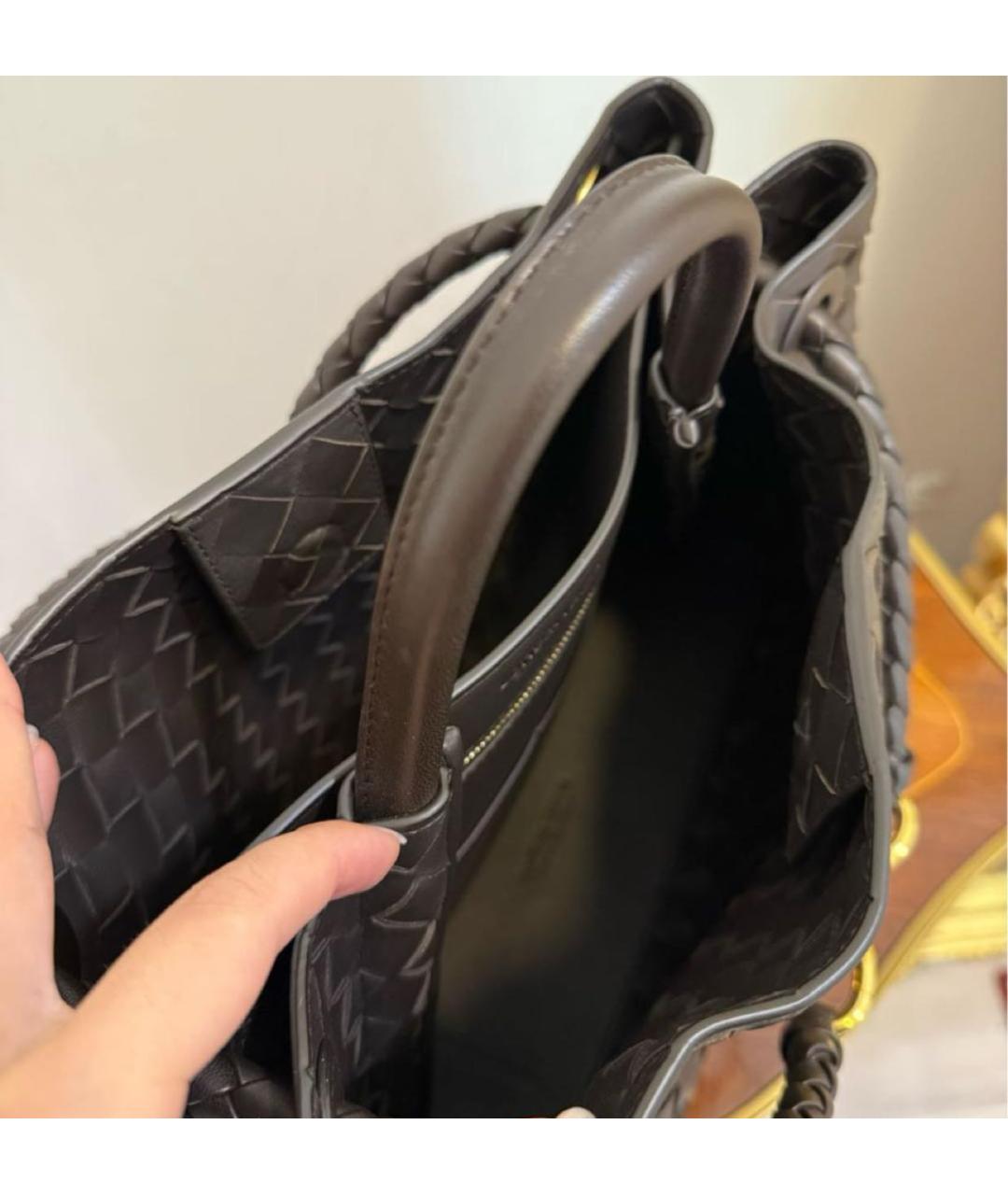 BOTTEGA VENETA Коричневая кожаная сумка с короткими ручками, фото 4