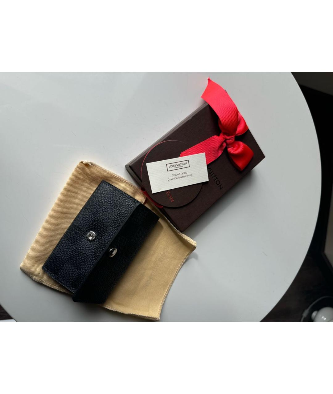 LOUIS VUITTON Черная ключница, фото 5