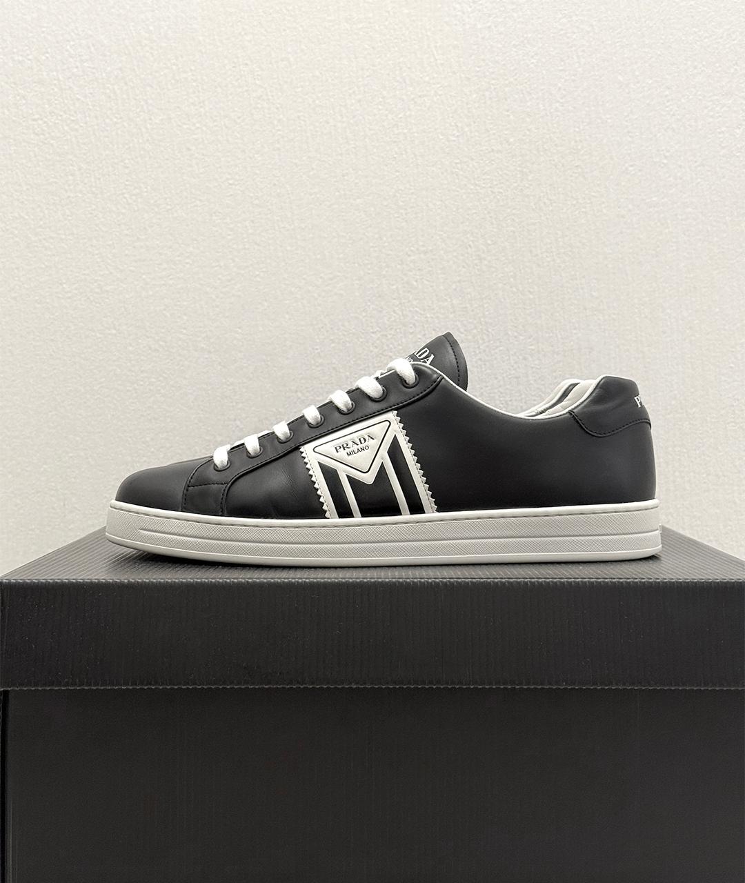 PRADA Черные кожаные низкие кроссовки / кеды, фото 6