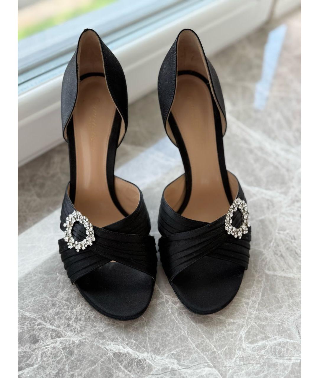 GIANVITO ROSSI Черные текстильные босоножки, фото 2