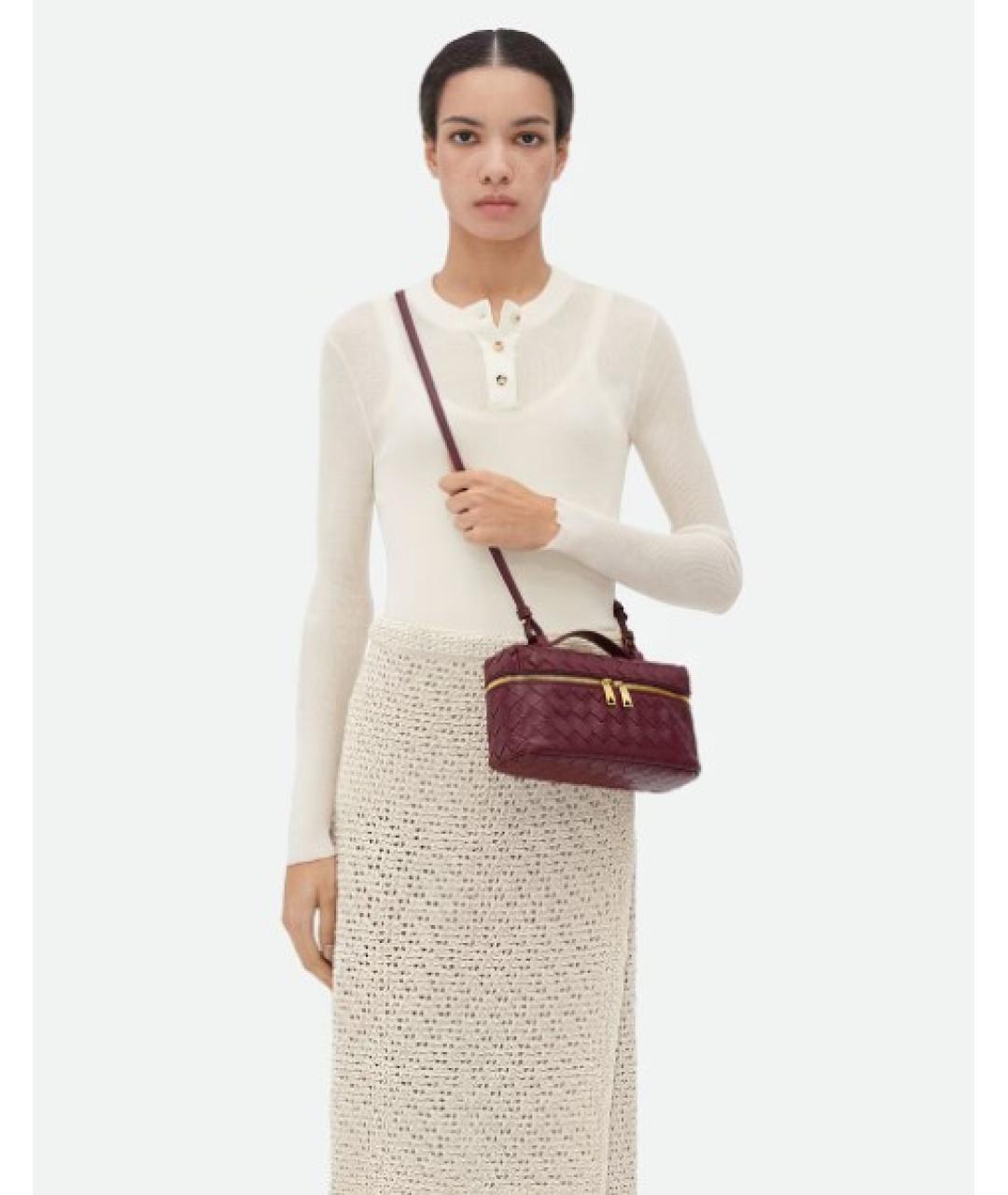 BOTTEGA VENETA Бордовая кожаная сумка с короткими ручками, фото 2