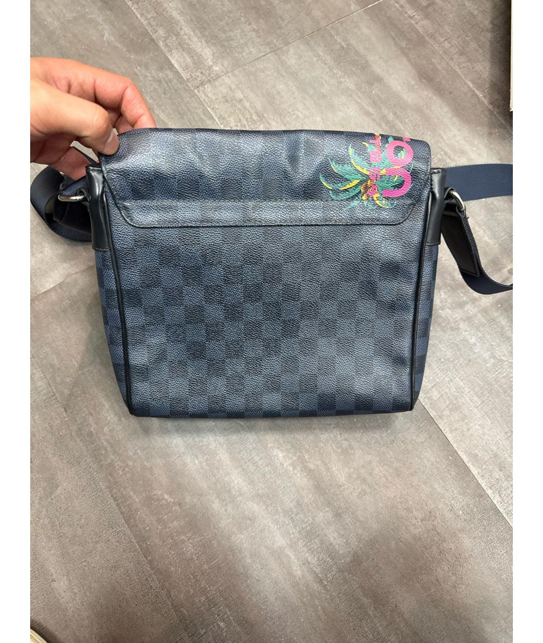 LOUIS VUITTON Темно-синяя кожаная поясная сумка, фото 2