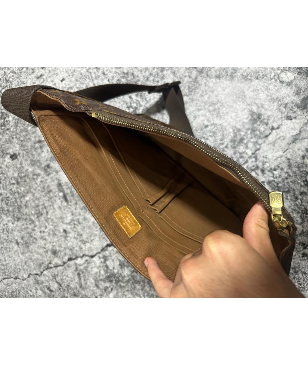 LOUIS VUITTON Коричневая кожаная сумка на плечо, фото 5