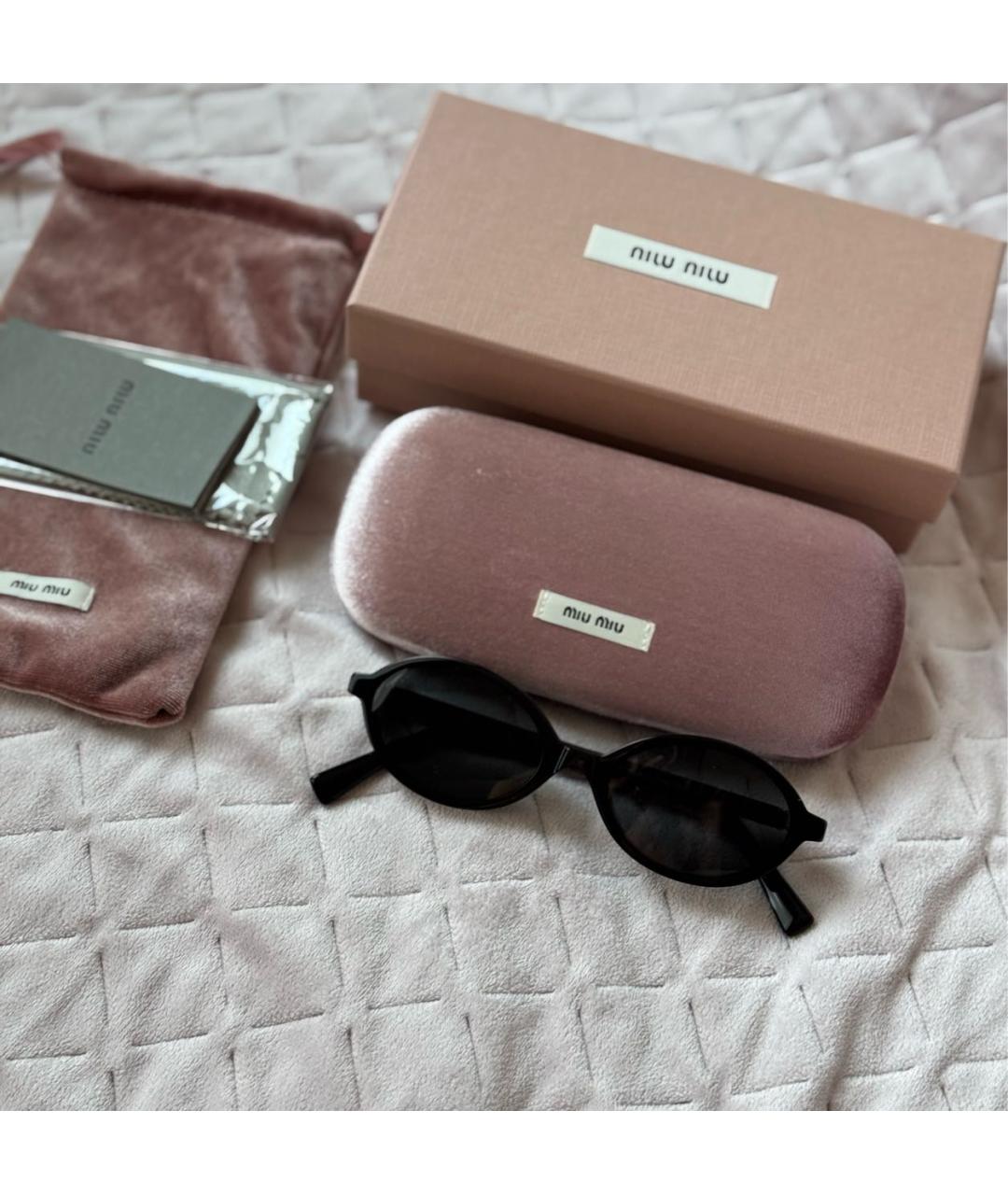 MIU MIU Черные пластиковые солнцезащитные очки, фото 4