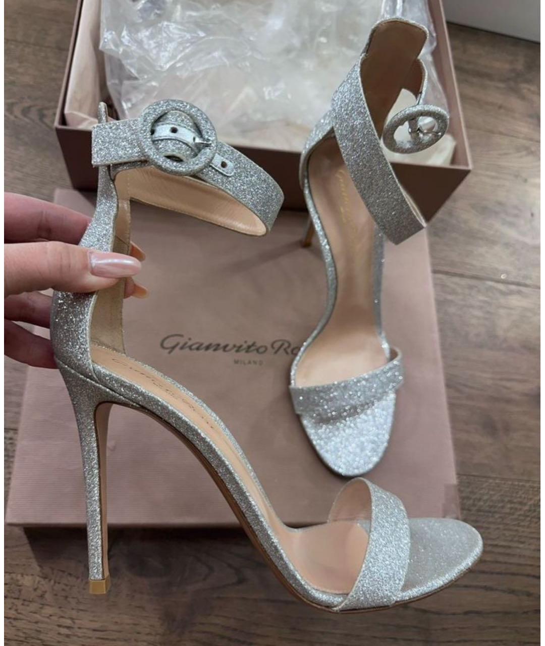 GIANVITO ROSSI Серебряные босоножки, фото 2