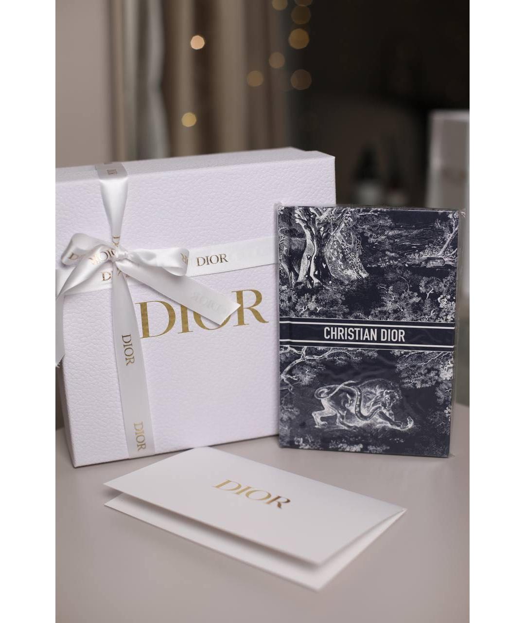 CHRISTIAN DIOR Книга, фото 4