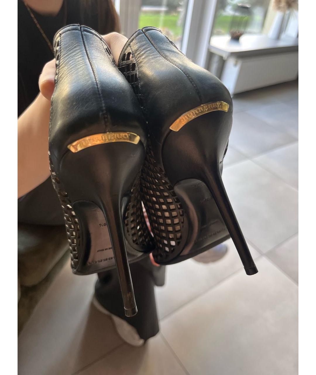 BURBERRY Черные кожаные босоножки, фото 7