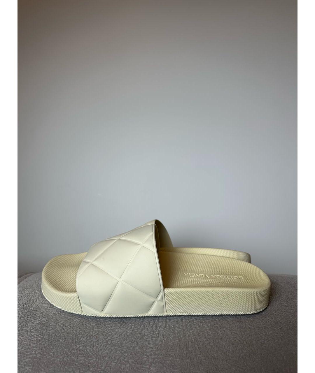 BOTTEGA VENETA Желтые резиновые сандалии, фото 6