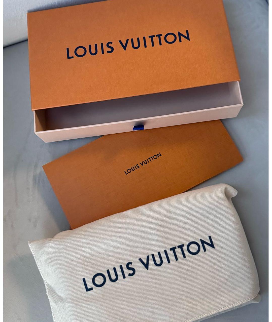 LOUIS VUITTON Коричневый кожаный кошелек, фото 4