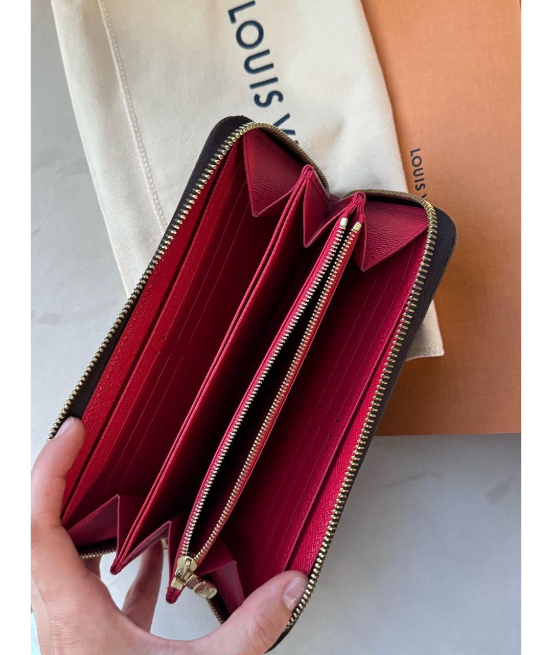 LOUIS VUITTON Коричневый кожаный кошелек, фото 3