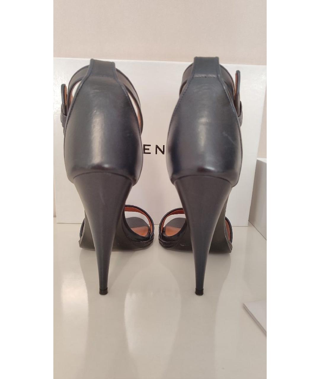 GIVENCHY Темно-синие кожаные босоножки, фото 3
