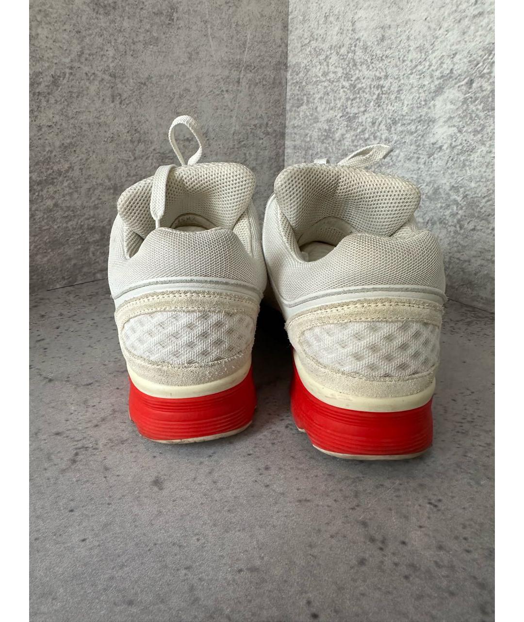 CHANEL Белые замшевые кроссовки, фото 3