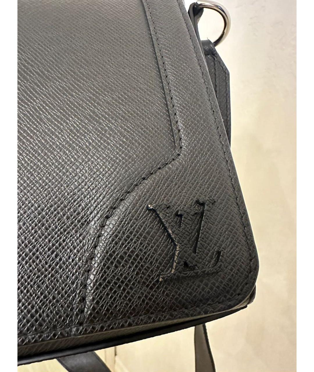LOUIS VUITTON Черная кожаная сумка на плечо, фото 8