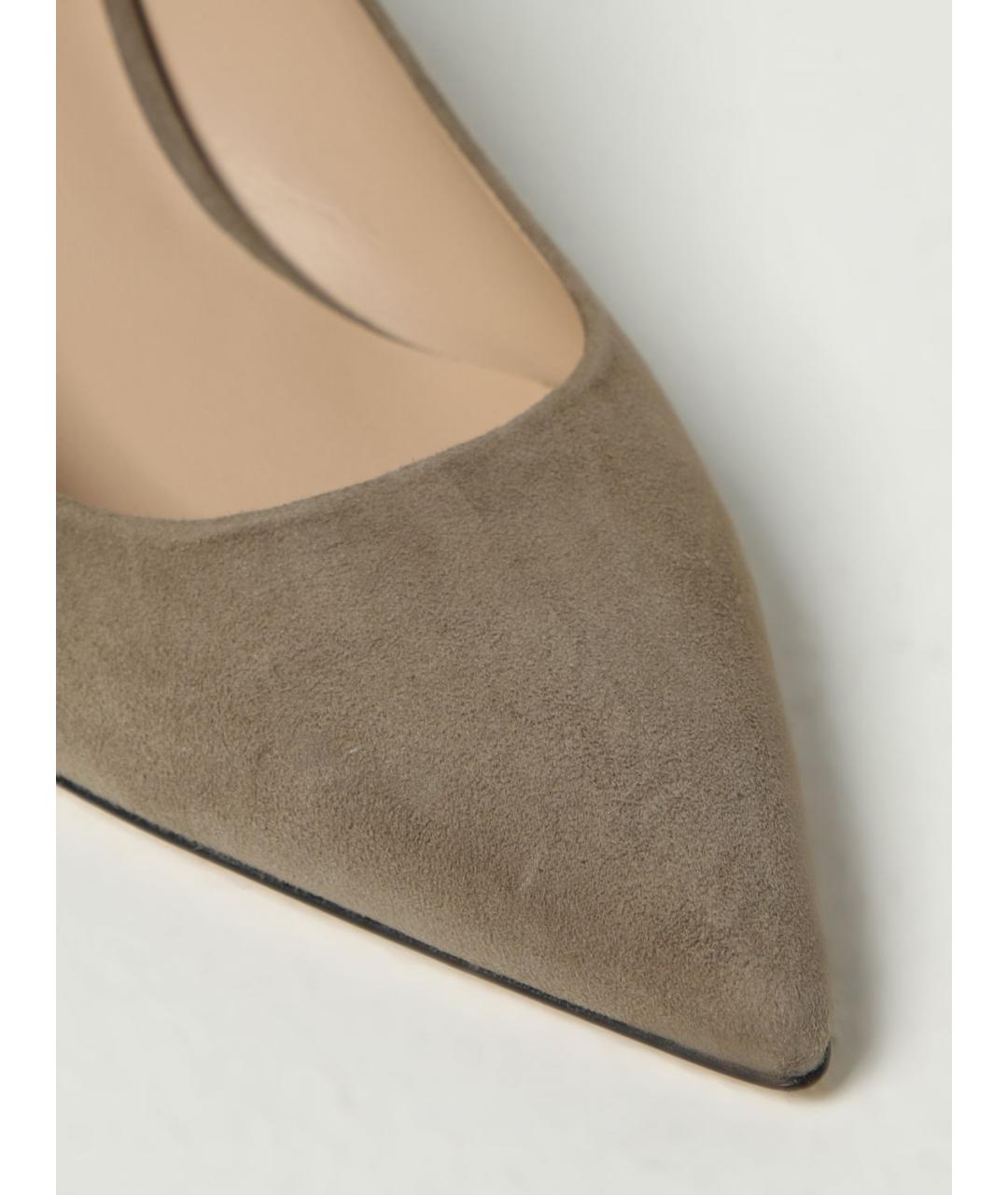 STUART WEITZMAN Бежевые замшевые туфли, фото 4
