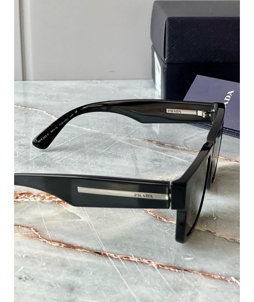 PRADA Черные пластиковые солнцезащитные очки, фото 3