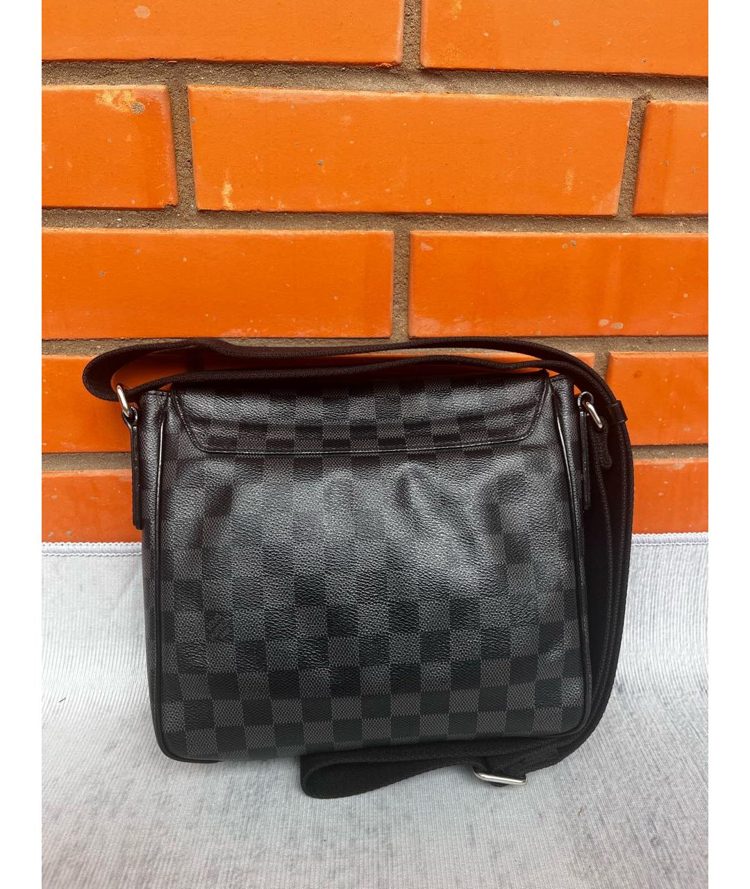LOUIS VUITTON Черная барсетка, фото 2