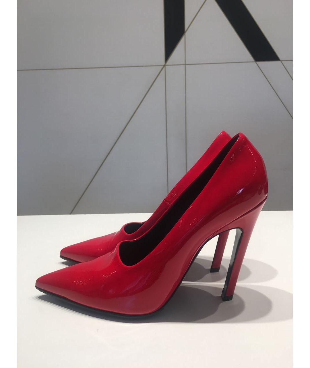 BALENCIAGA Красные туфли из лакированной кожи, фото 4