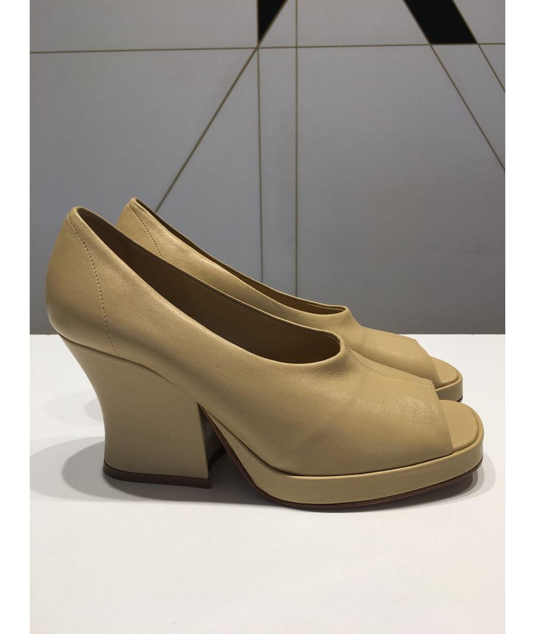 BOTTEGA VENETA Бежевые кожаные туфли, фото 6