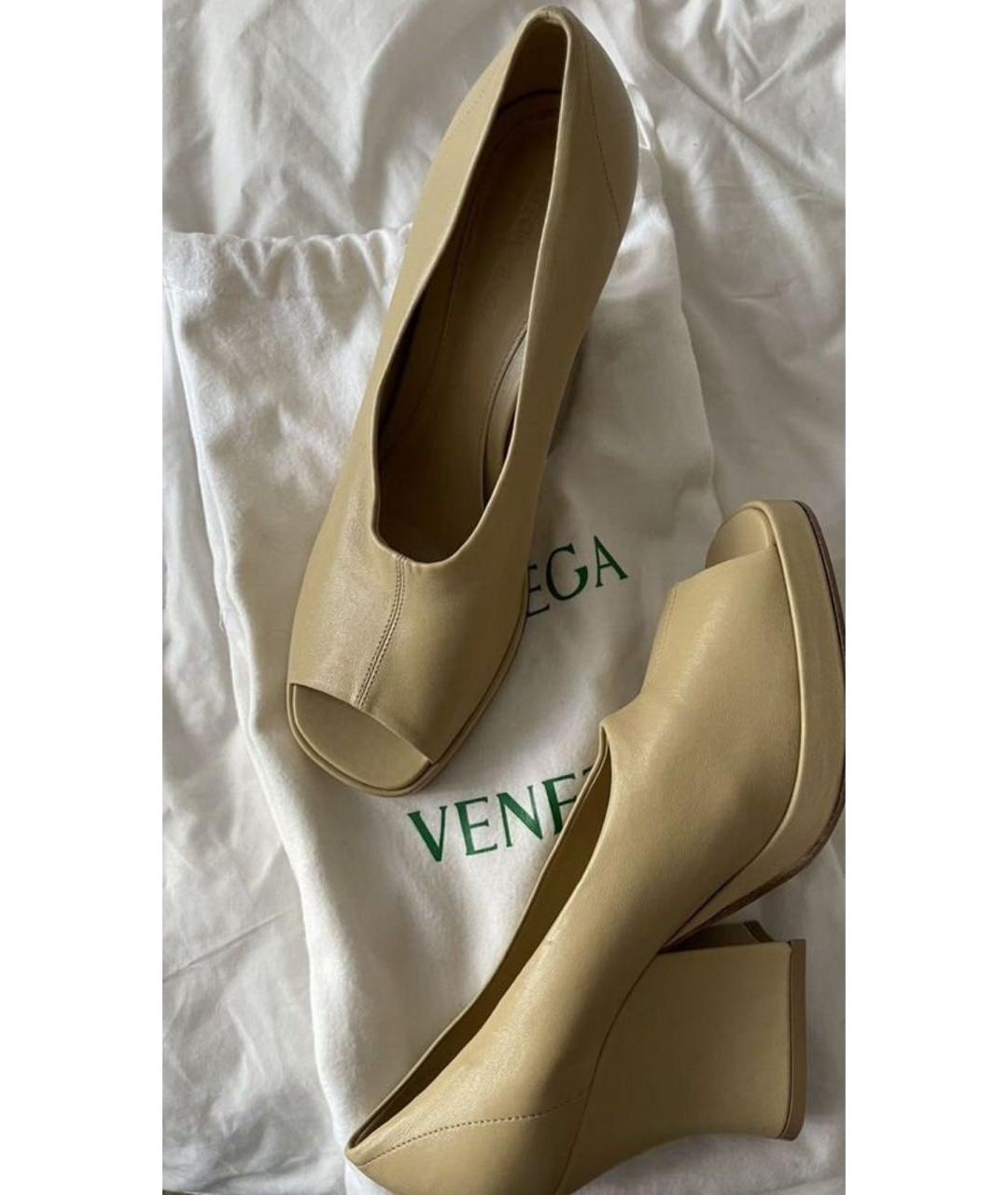 BOTTEGA VENETA Бежевые кожаные туфли, фото 4