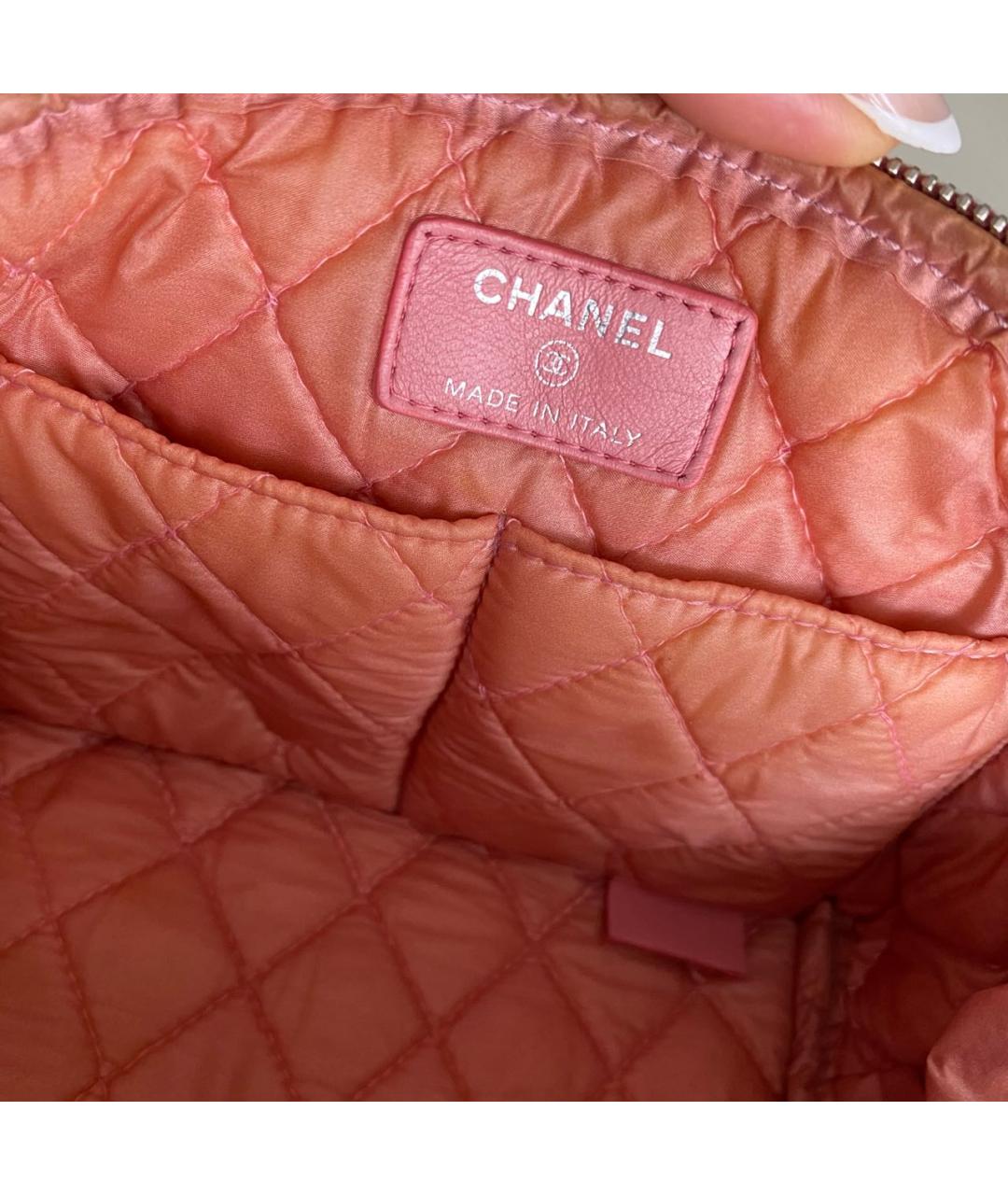 CHANEL Розовая кожаная косметичка, фото 3