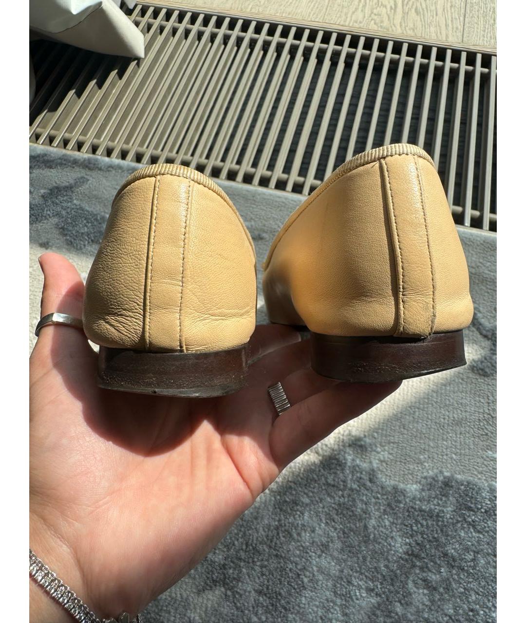 CHANEL Бежевые кожаные балетки, фото 4