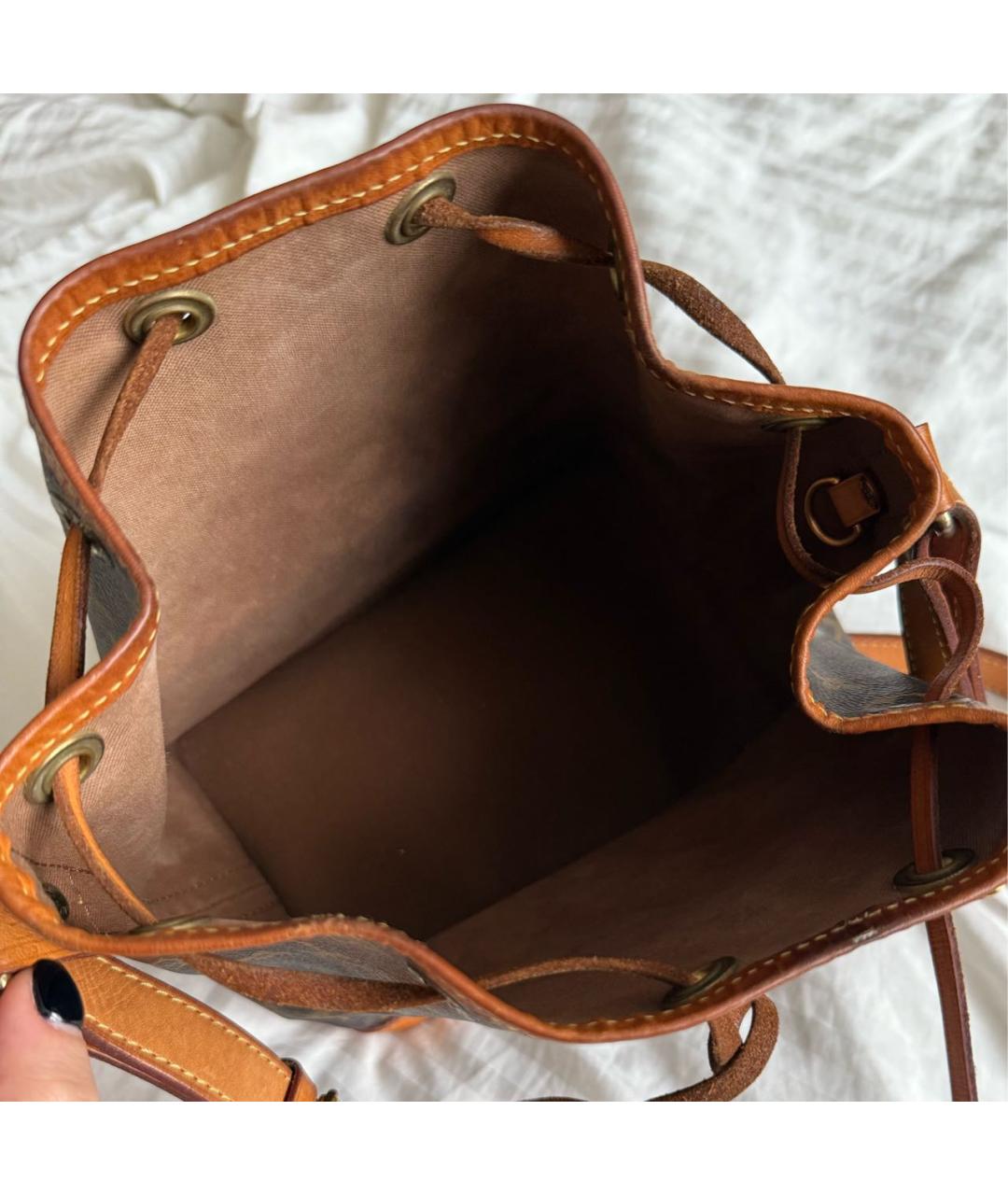 LOUIS VUITTON Коричневая кожаная сумка с короткими ручками, фото 8