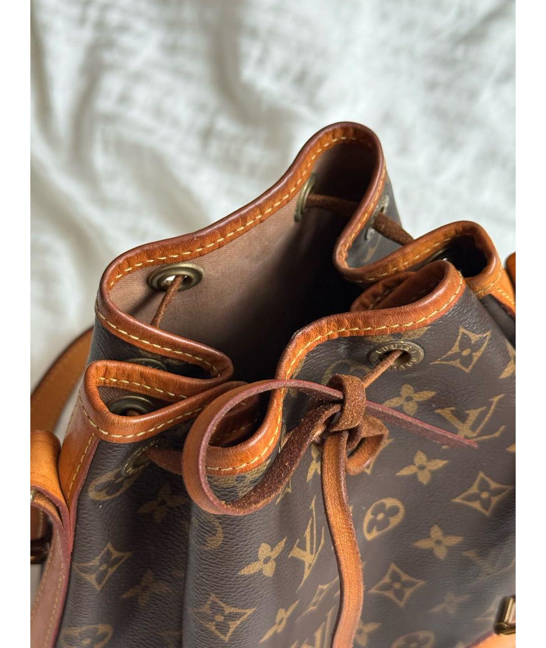LOUIS VUITTON Коричневая кожаная сумка с короткими ручками, фото 6