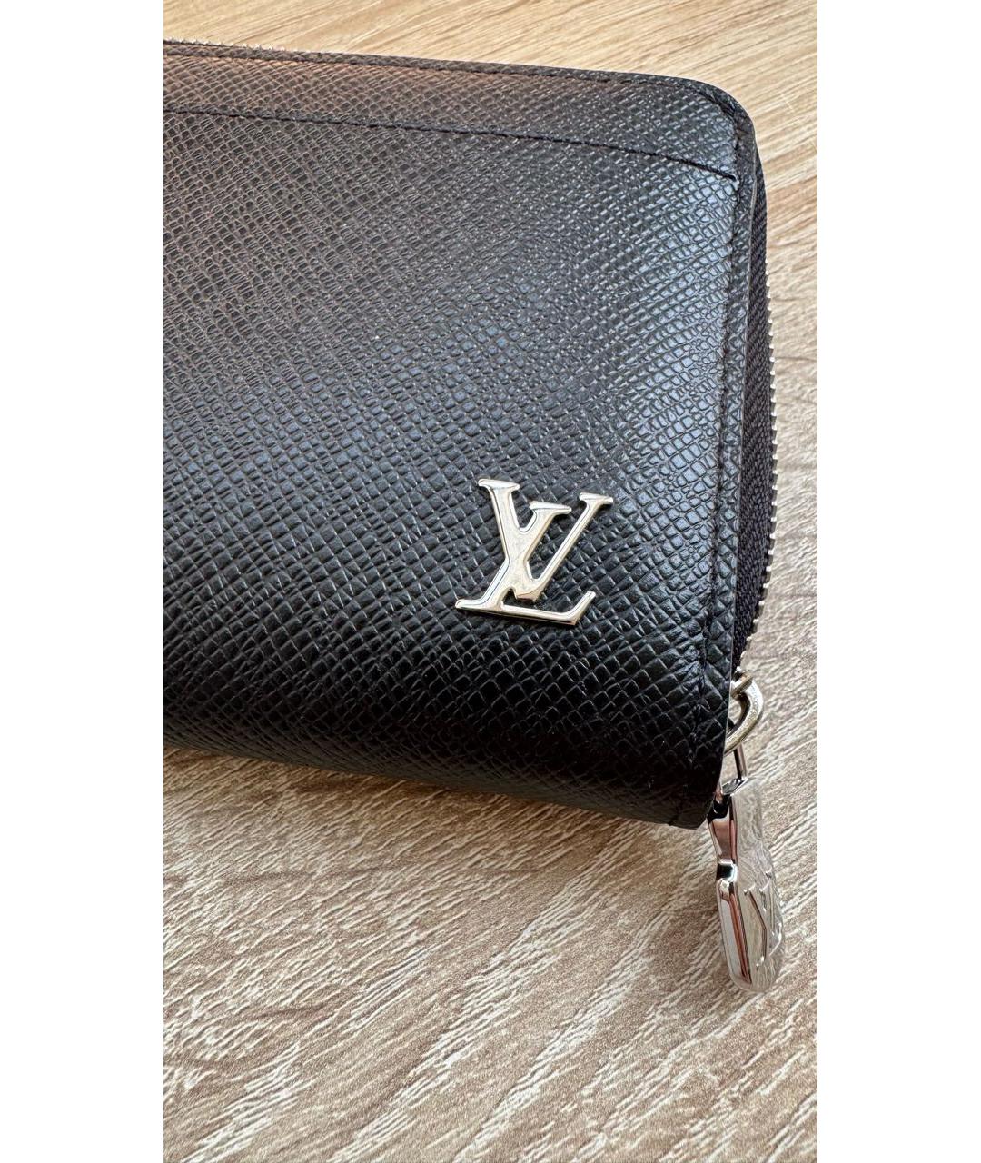 LOUIS VUITTON Черный кожаный кошелек, фото 4