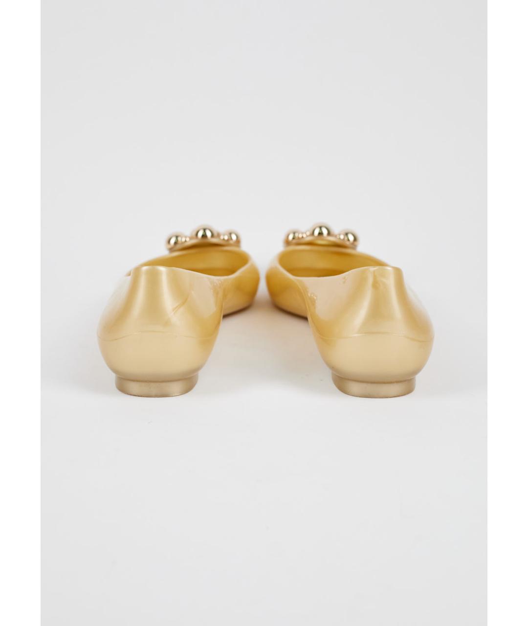 STUART WEITZMAN Золотые резиновые балетки, фото 4