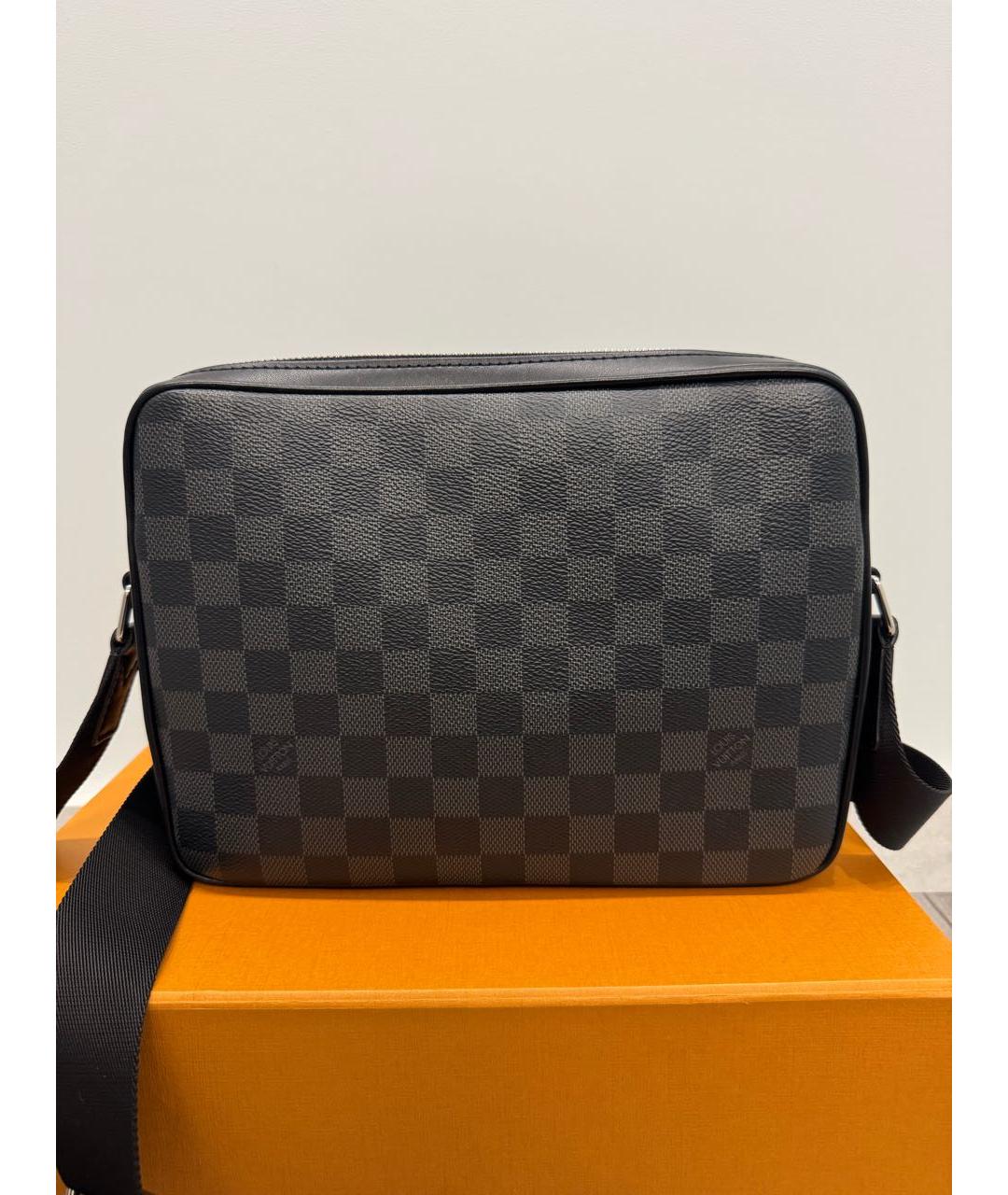 LOUIS VUITTON Черная сумка на плечо, фото 3
