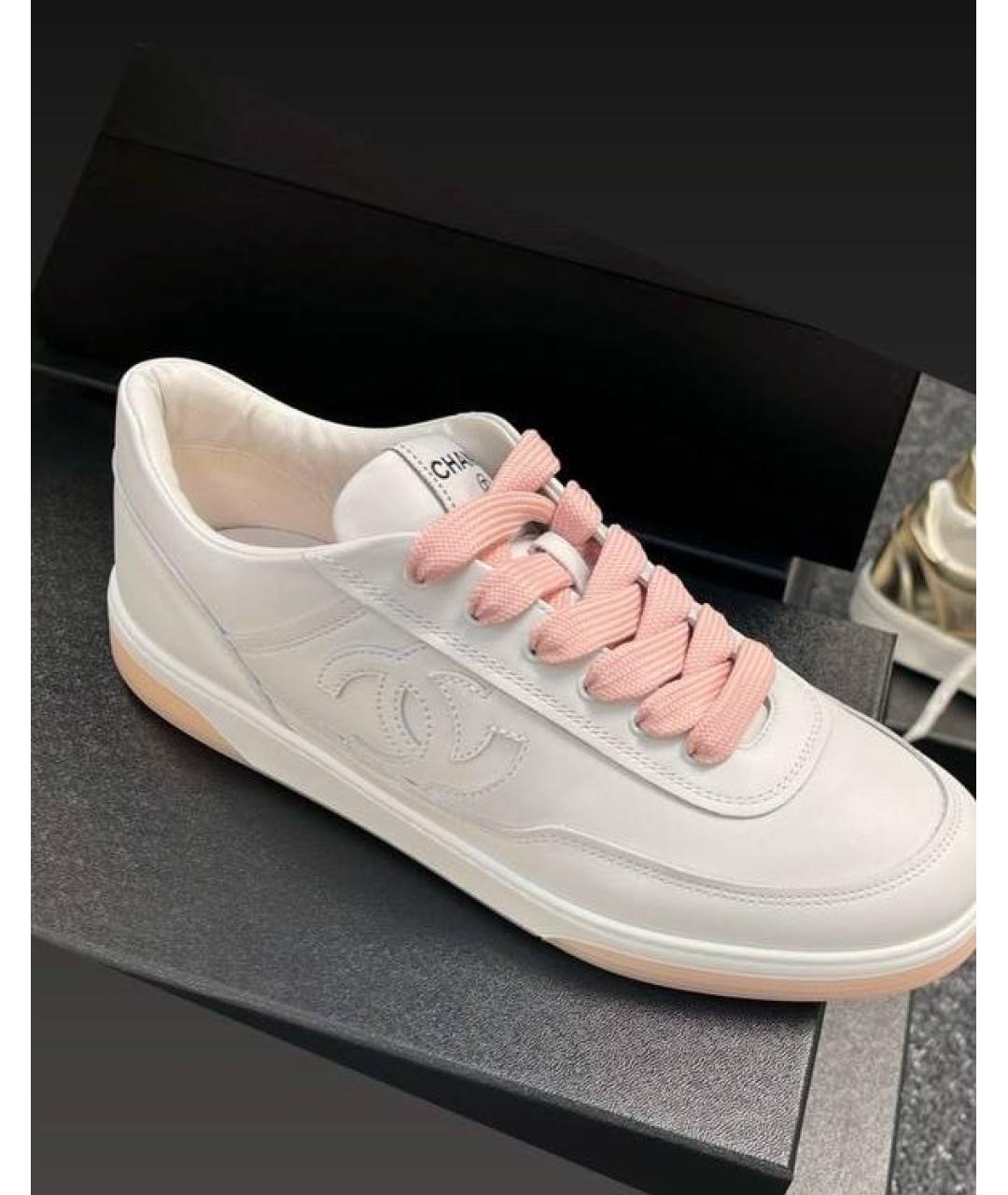CHANEL Белые кожаные кроссовки, фото 2