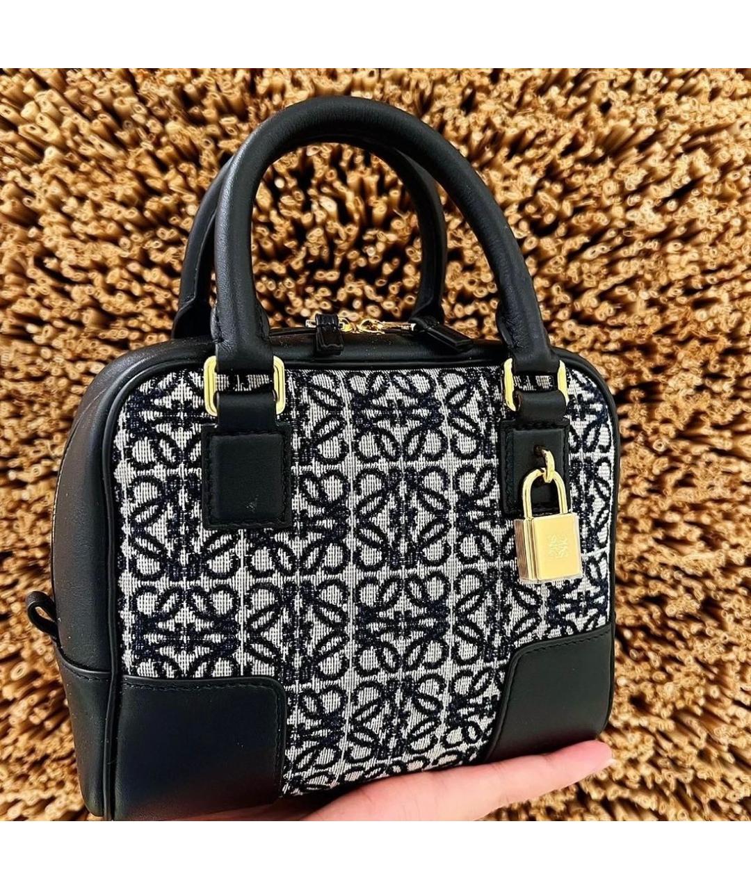 LOEWE Черная кожаная сумка с короткими ручками, фото 3