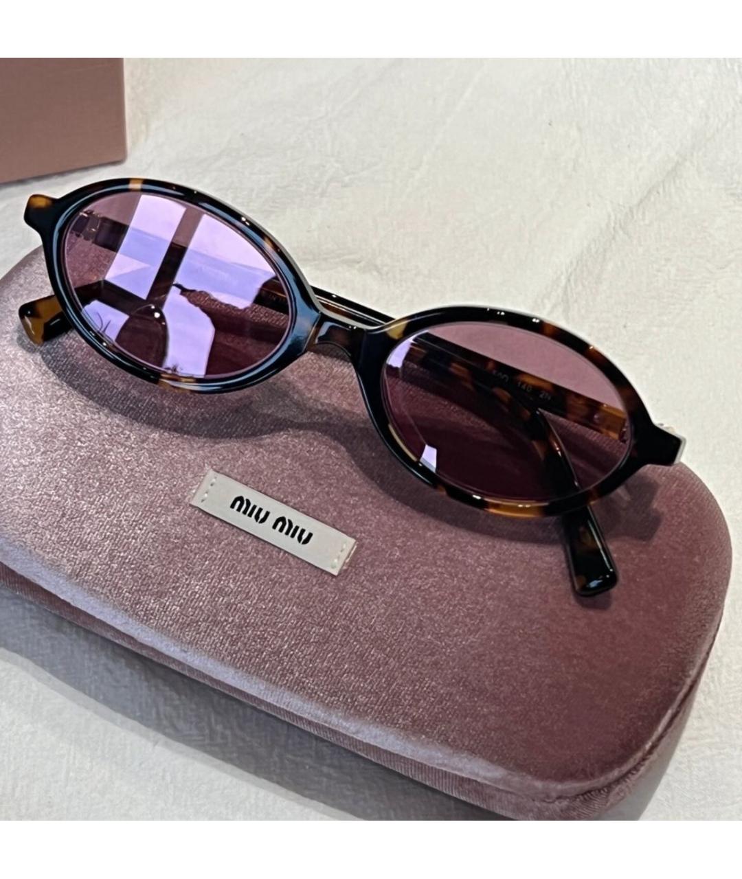 MIU MIU Коричневые пластиковые солнцезащитные очки, фото 4
