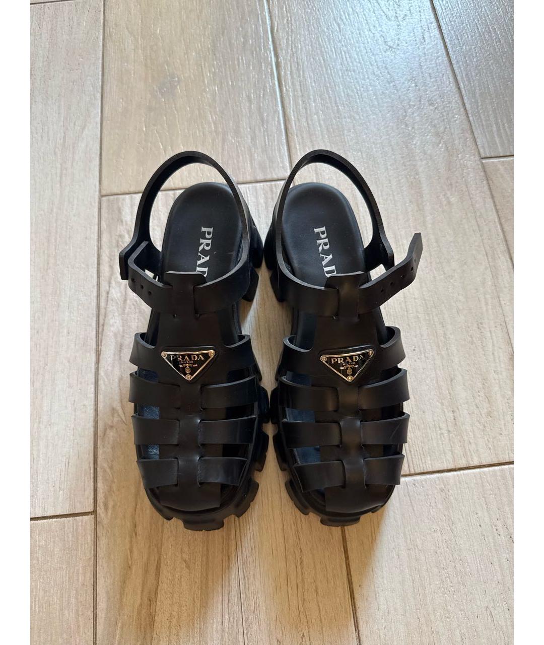 PRADA Черные резиновые босоножки, фото 2