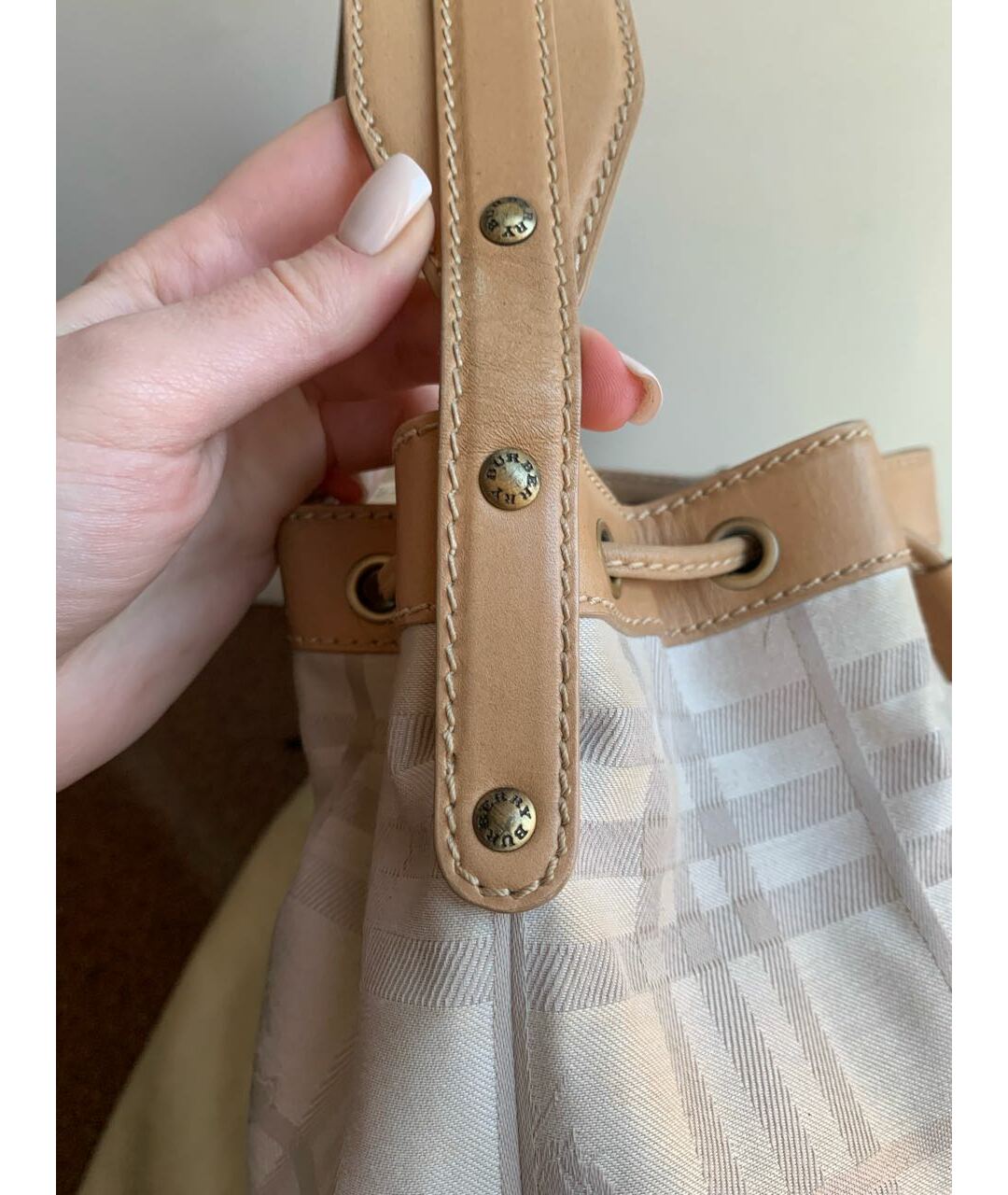 BURBERRY Бежевая кожаная сумка тоут, фото 5