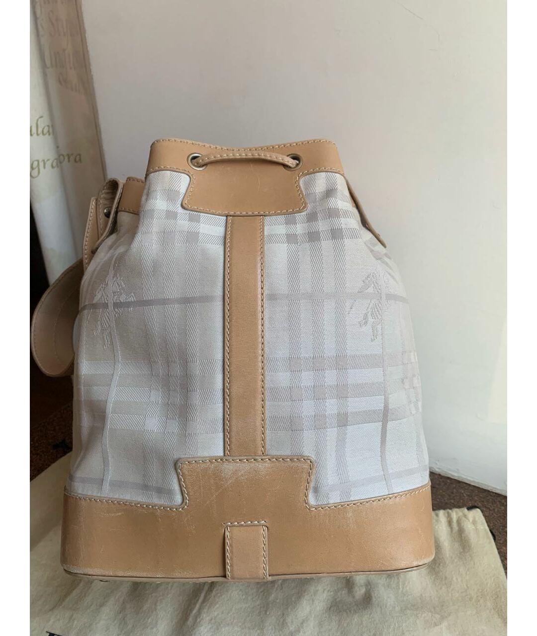 BURBERRY Бежевая кожаная сумка тоут, фото 3