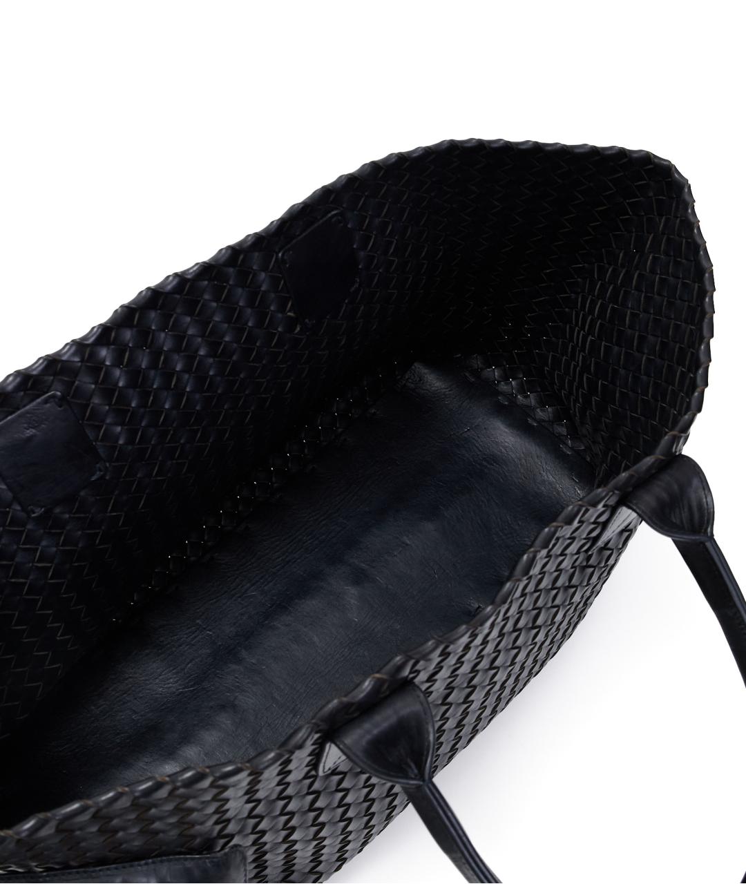 BOTTEGA VENETA Черная кожаная сумка тоут, фото 6