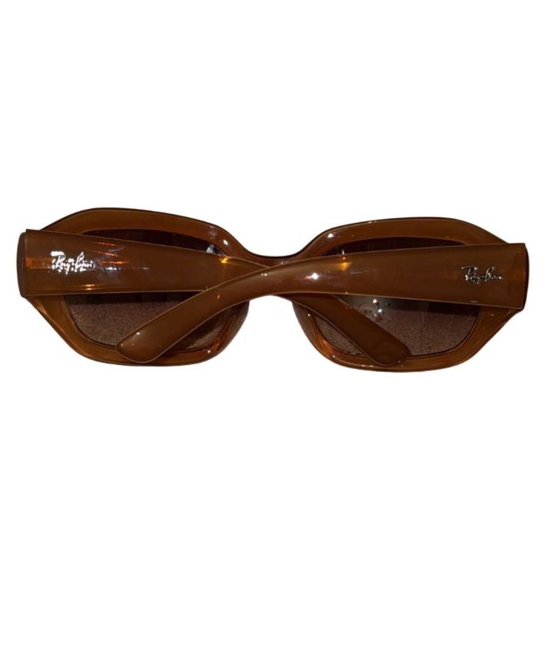 RAY BAN Коричневые пластиковые солнцезащитные очки, фото 2