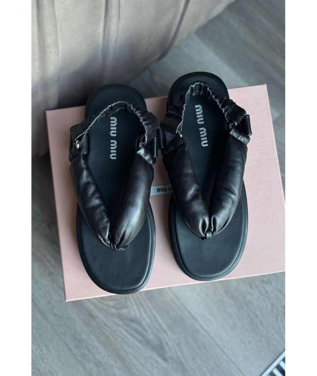 MIU MIU Черные кожаные сандалии, фото 3