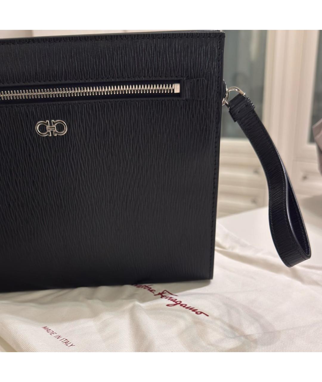 FERRAGAMO Черная кожаная барсетка, фото 3