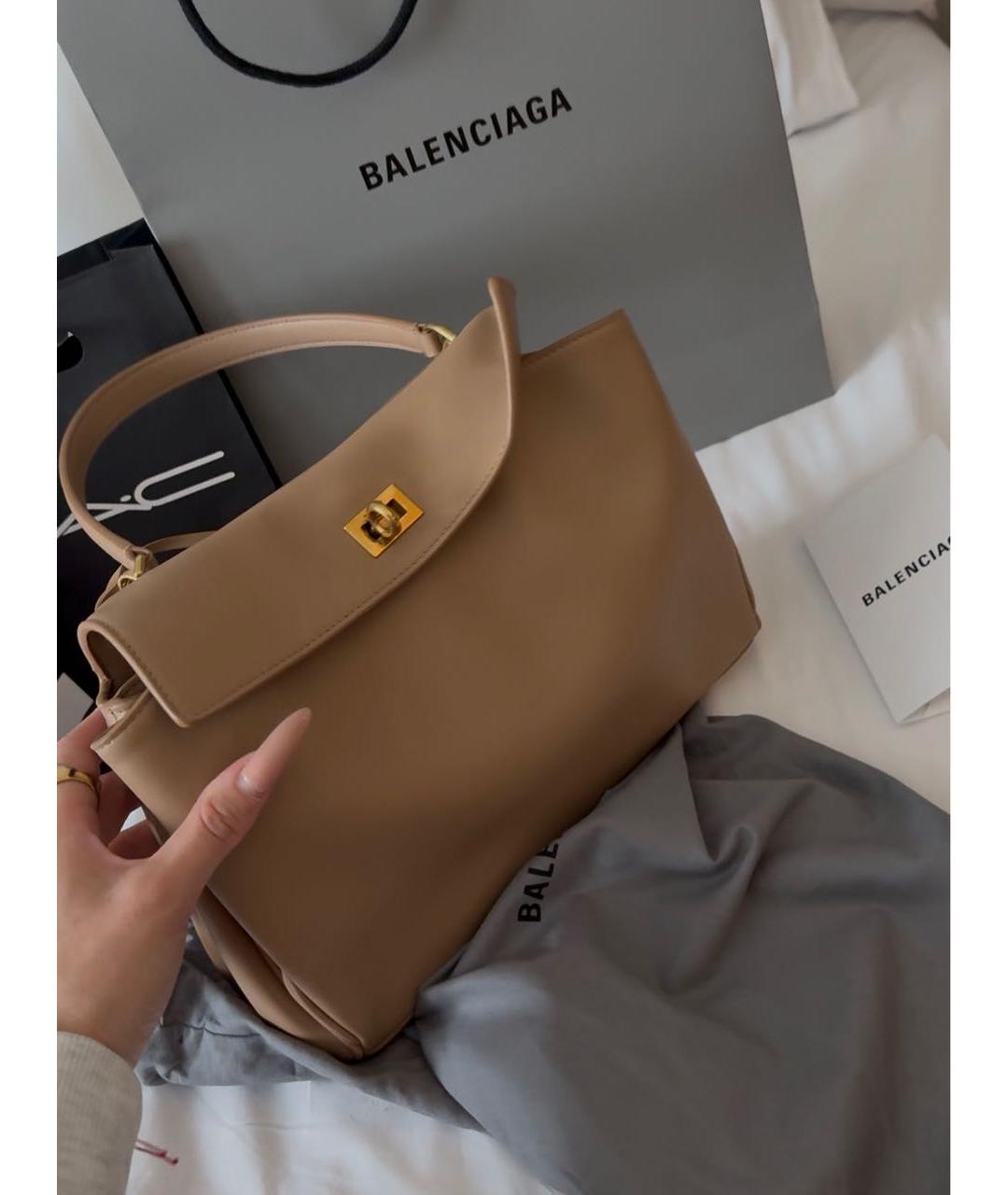 BALENCIAGA Бежевая кожаная сумка с короткими ручками, фото 4