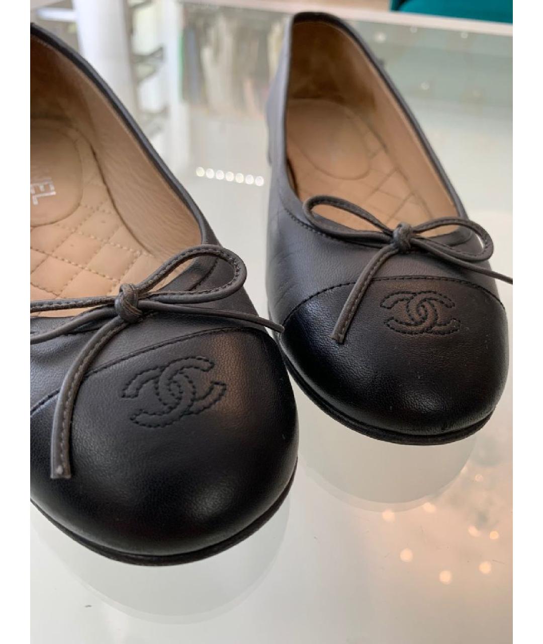 CHANEL Серые кожаные балетки, фото 9