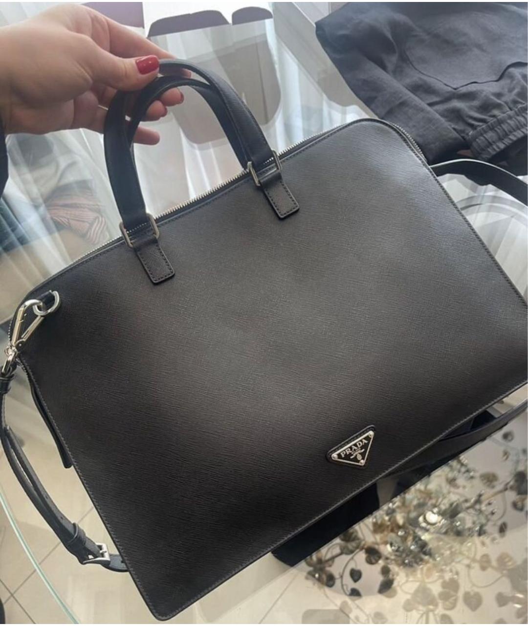 PRADA Черная кожаная сумка с короткими ручками, фото 2