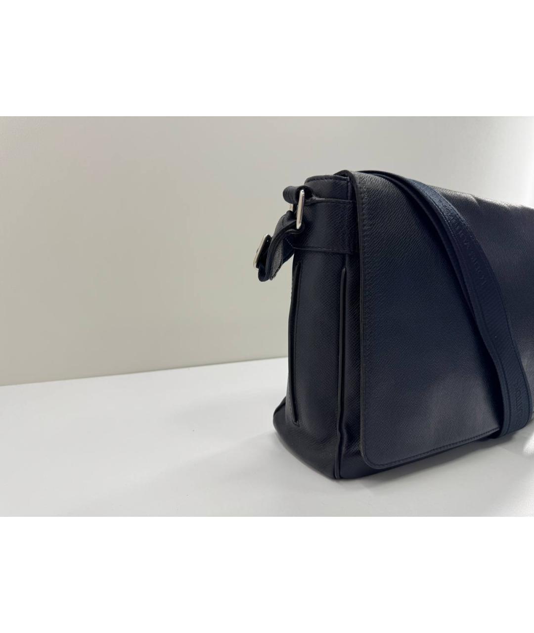 LOUIS VUITTON Черная кожаная сумка на плечо, фото 5