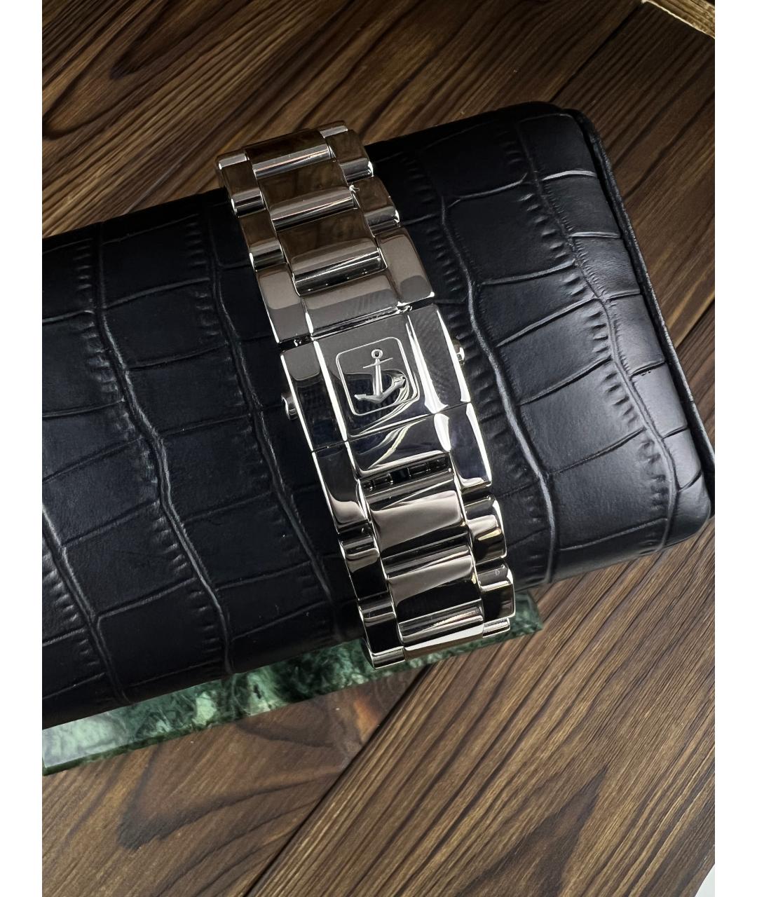 Ulysse Nardin Черные металлические часы, фото 4