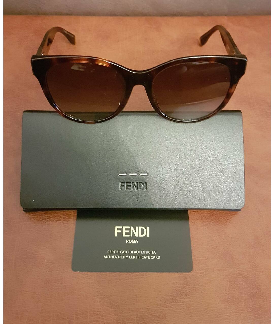 FENDI Коричневые пластиковые солнцезащитные очки, фото 2