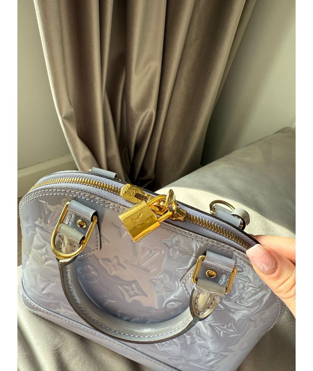 LOUIS VUITTON Фиолетовая сумка с короткими ручками из лакированной кожи, фото 7