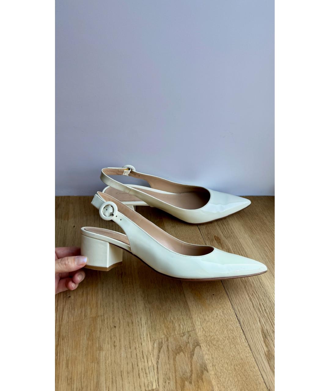 GIANVITO ROSSI Белые кожаные туфли, фото 9